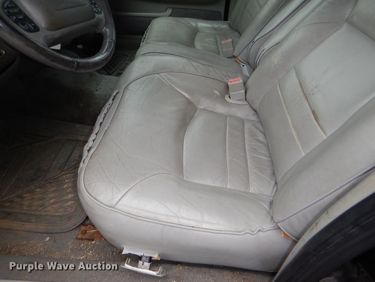 image for item DI2567 2002 Ford Crown Victoria LX