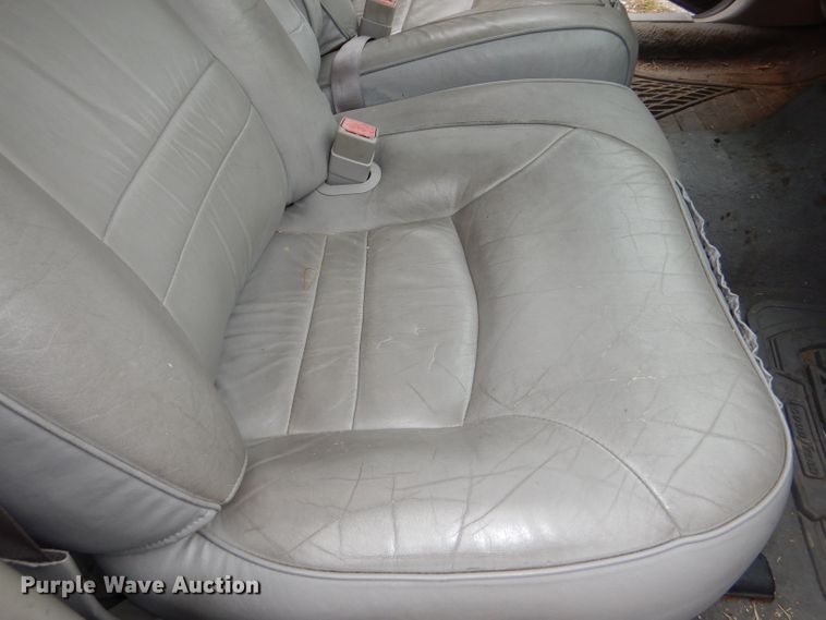 image for item DI2567 2002 Ford Crown Victoria LX