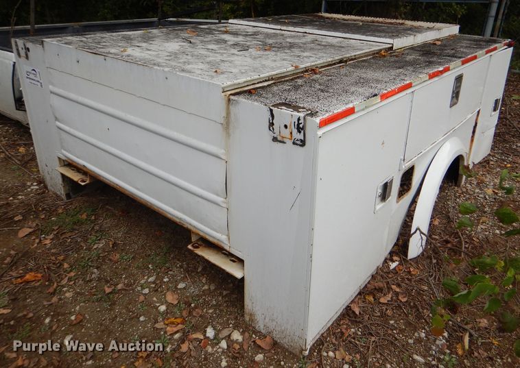 image for item DI2569 Stahl enclosed utility bed