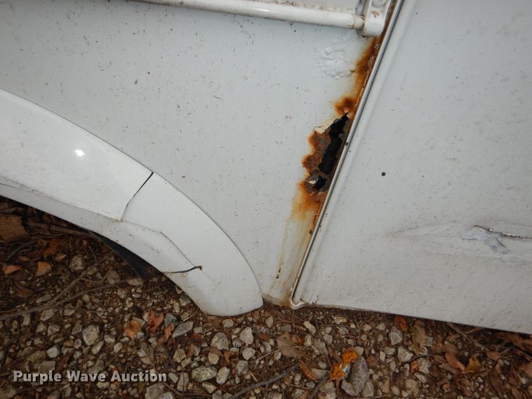 image for item DI2569 Stahl enclosed utility bed