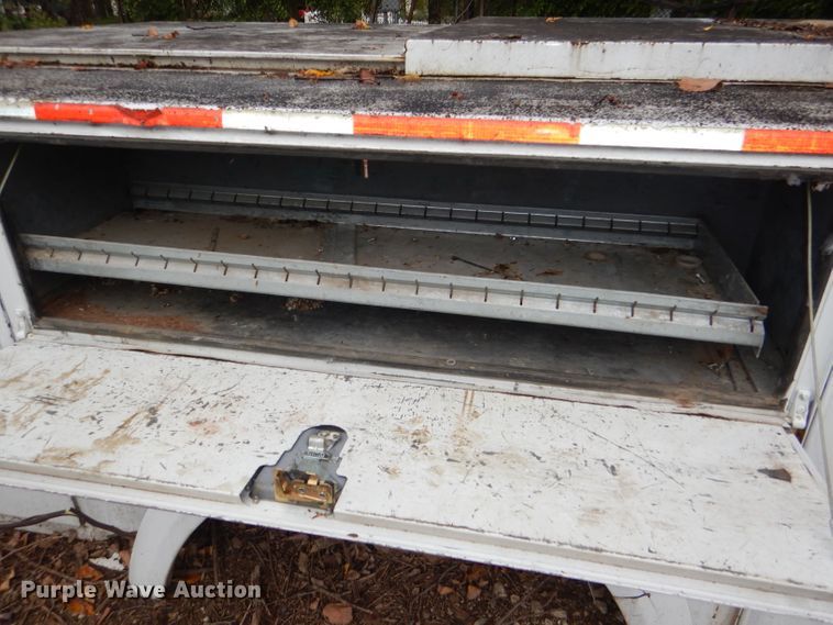 image for item DI2569 Stahl enclosed utility bed