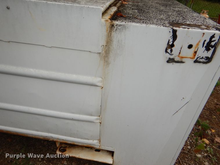 image for item DI2569 Stahl enclosed utility bed