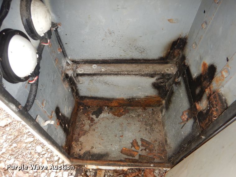 image for item DI2569 Stahl enclosed utility bed