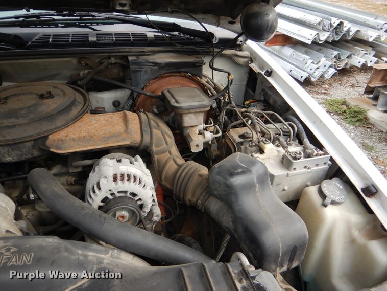 image for item DI2570 1995 Chevrolet S10 LS Ext. Cab pickup truck