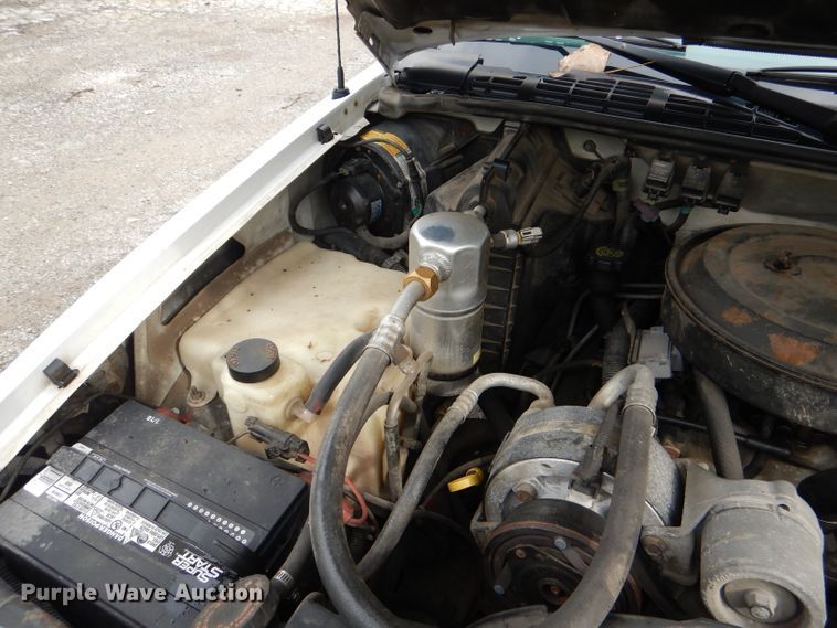 image for item DI2570 1995 Chevrolet S10 LS Ext. Cab pickup truck