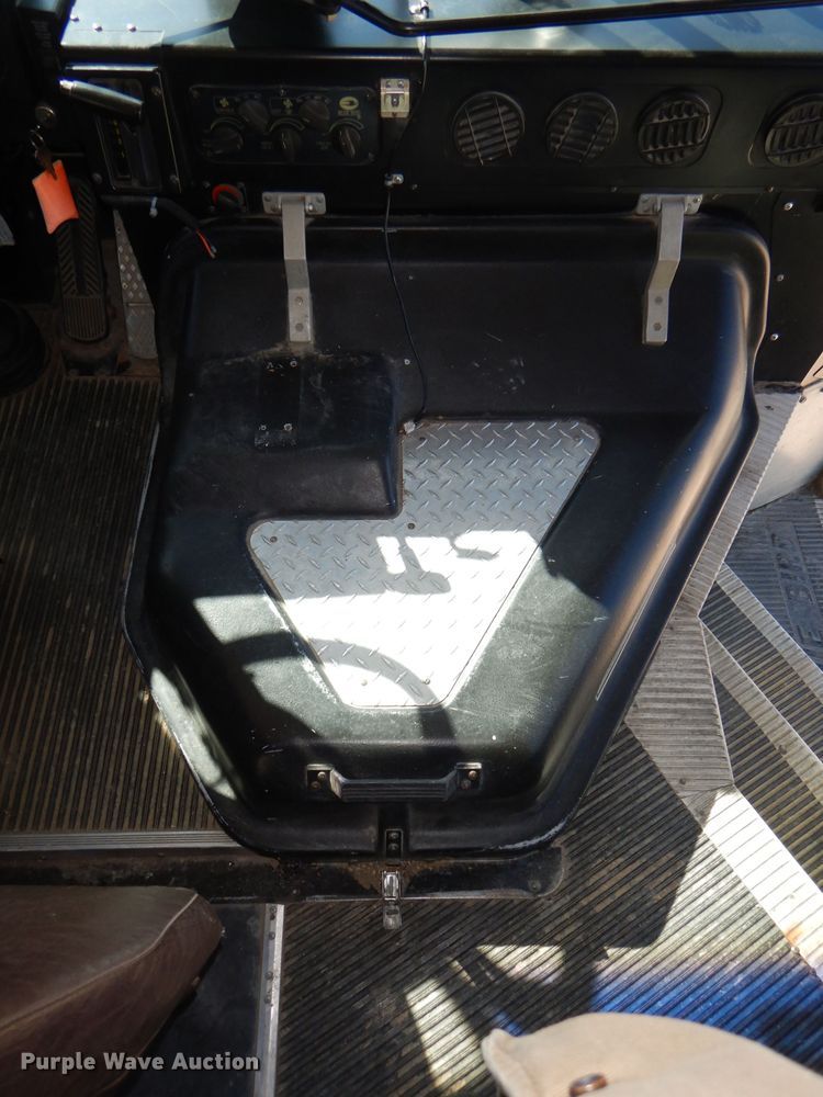 image for item DI2591 1998 Blue Bird TC2000 school bus