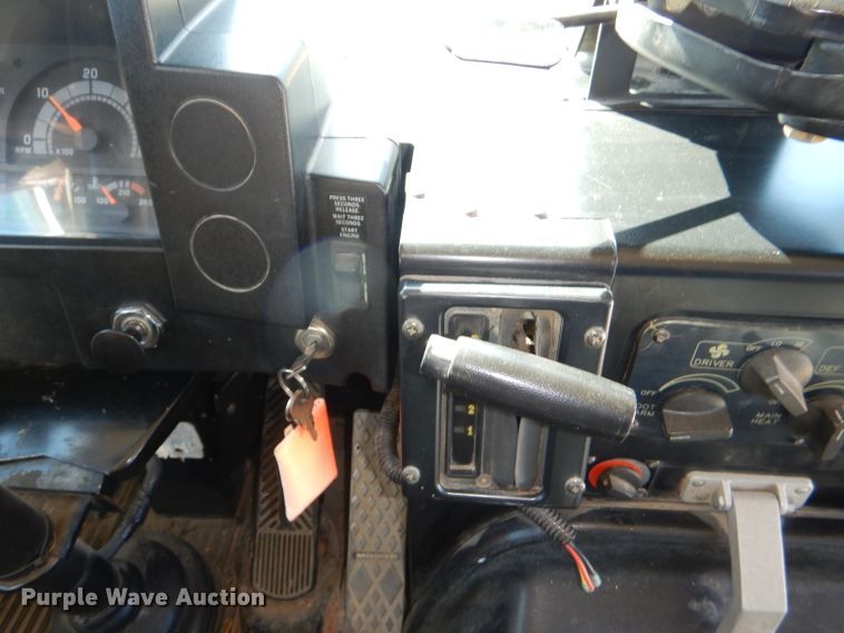 image for item DI2591 1998 Blue Bird TC2000 school bus