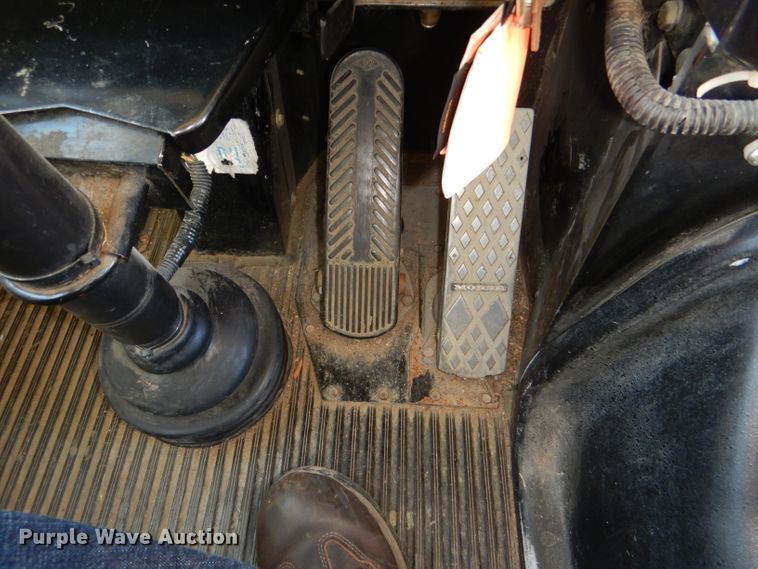 image for item DI2591 1998 Blue Bird TC2000 school bus