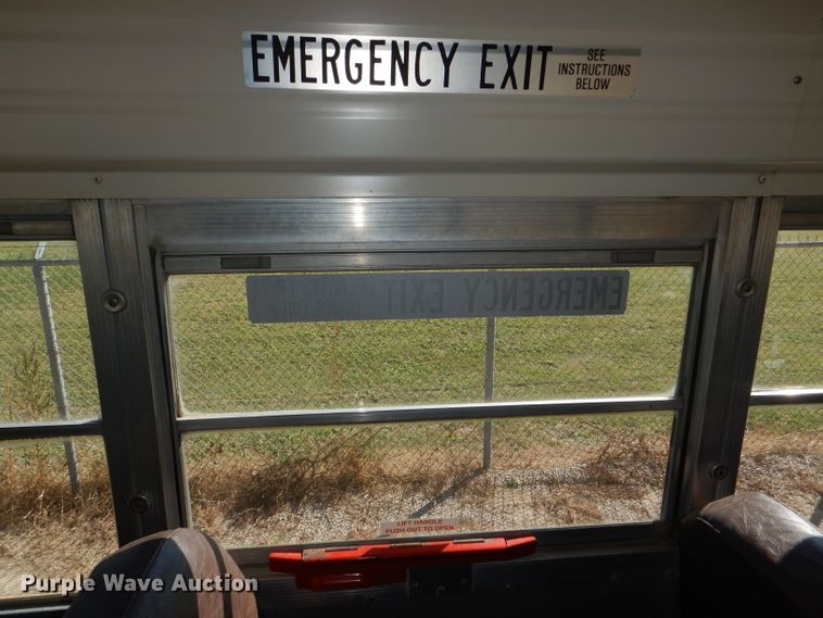 image for item DI2591 1998 Blue Bird TC2000 school bus