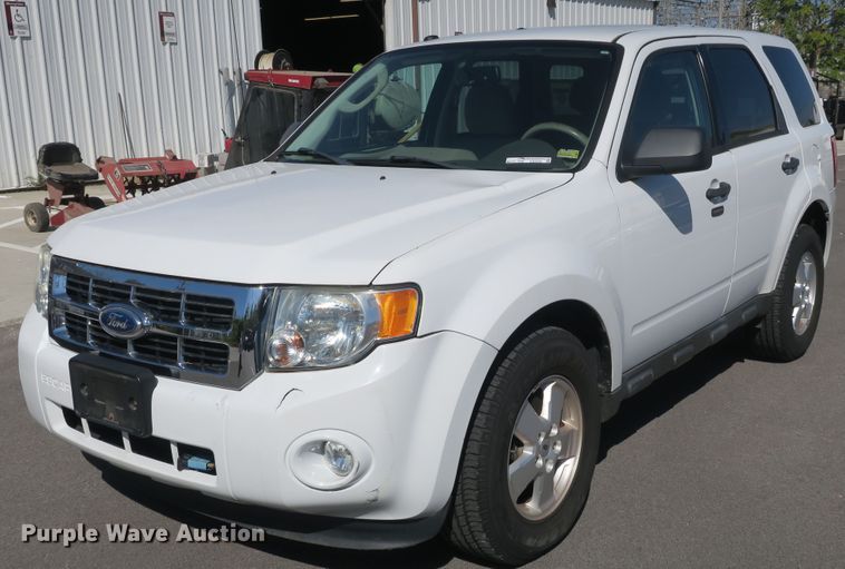 image for item EA9406 2011 Ford Escape XLT SUV