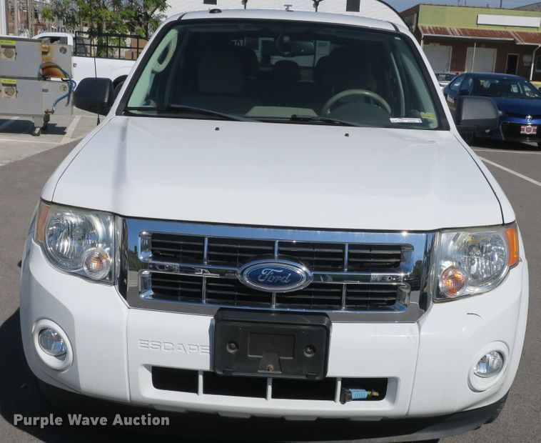 image for item EA9406 2011 Ford Escape XLT SUV