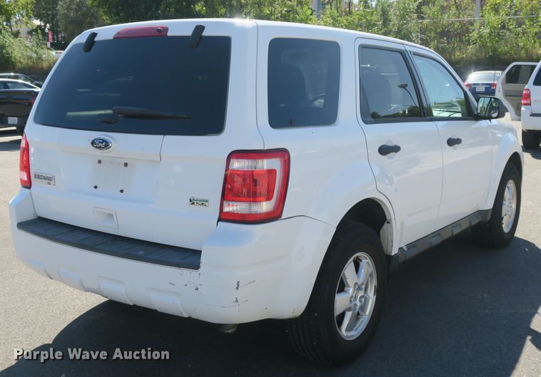 image for item EA9406 2011 Ford Escape XLT SUV