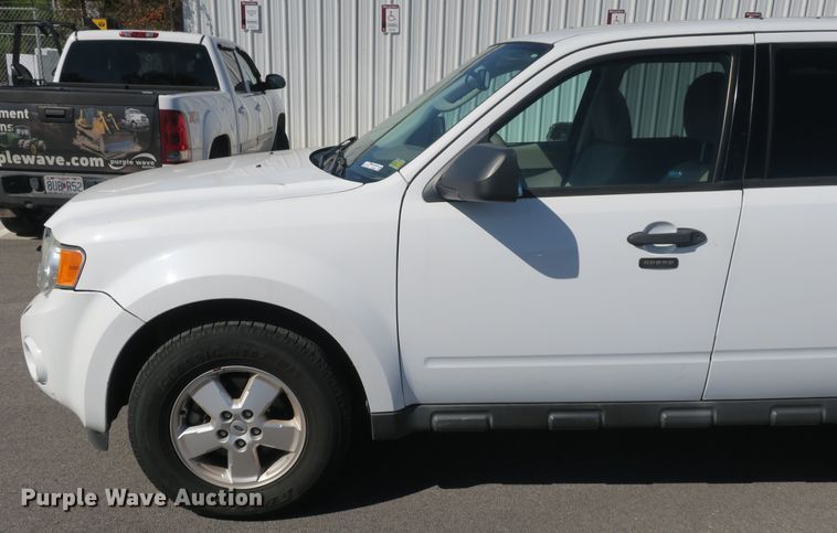 image for item EA9406 2011 Ford Escape XLT SUV