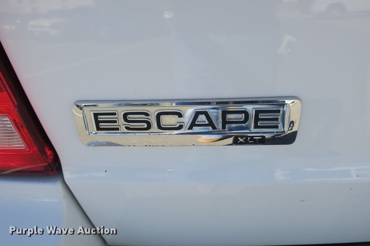 image for item EA9406 2011 Ford Escape XLT SUV