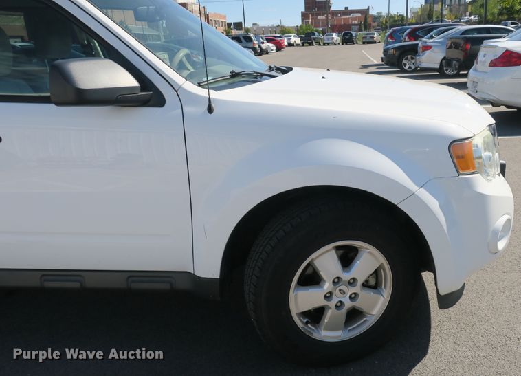 image for item EA9406 2011 Ford Escape XLT SUV