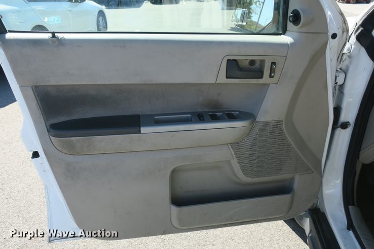 image for item EA9406 2011 Ford Escape XLT SUV