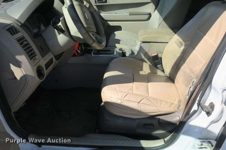 image for item EA9406 2011 Ford Escape XLT SUV