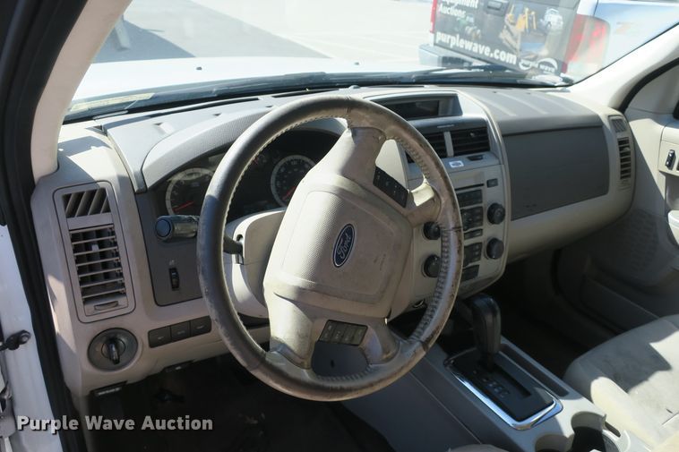 image for item EA9406 2011 Ford Escape XLT SUV