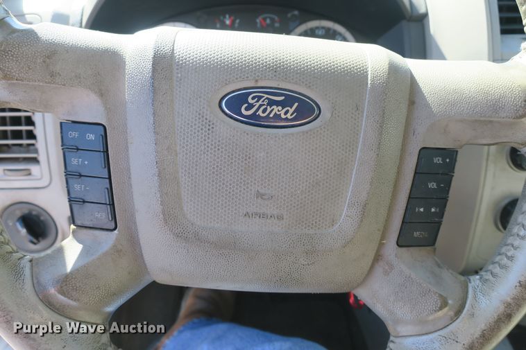 image for item EA9406 2011 Ford Escape XLT SUV