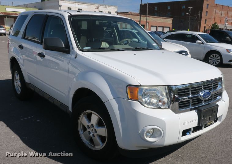 image for item EA9407 2011 Ford Escape XLT SUV