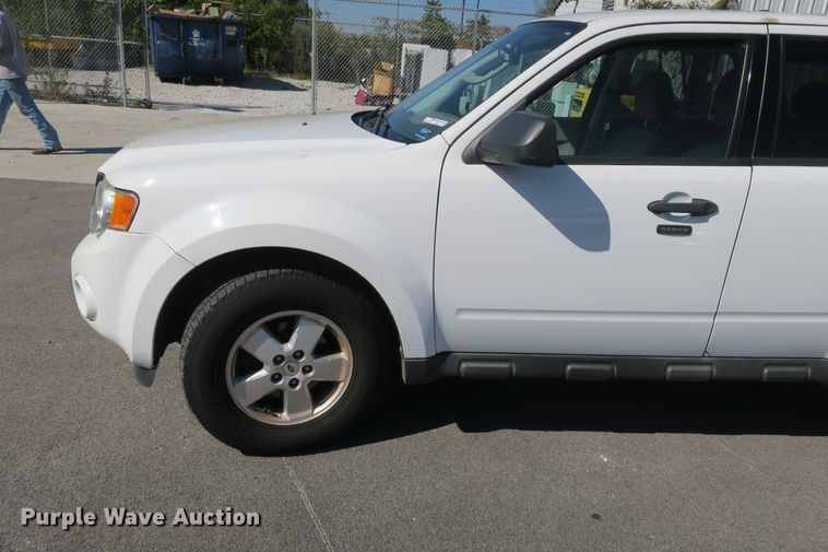 image for item EA9407 2011 Ford Escape XLT SUV