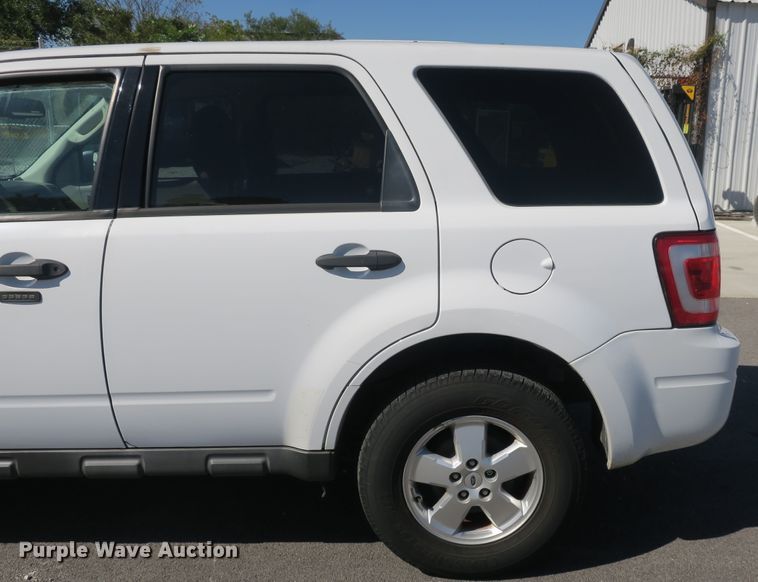 image for item EA9407 2011 Ford Escape XLT SUV