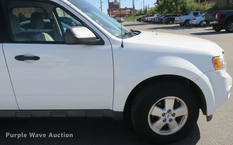 image for item EA9407 2011 Ford Escape XLT SUV