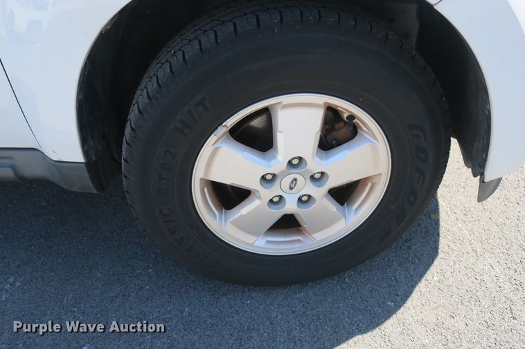 image for item EA9407 2011 Ford Escape XLT SUV