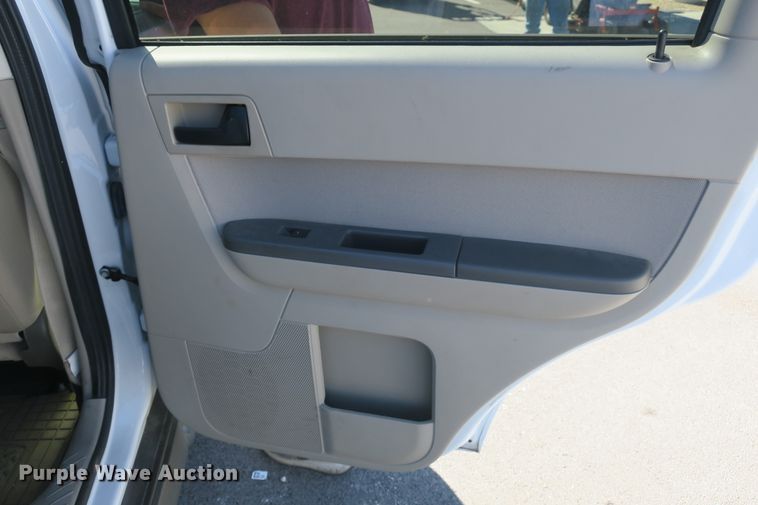 image for item EA9407 2011 Ford Escape XLT SUV