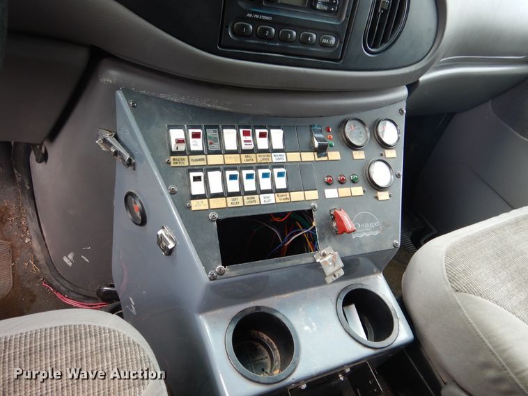 image for item EK9086 2002 Ford Econoline E450 ambulance