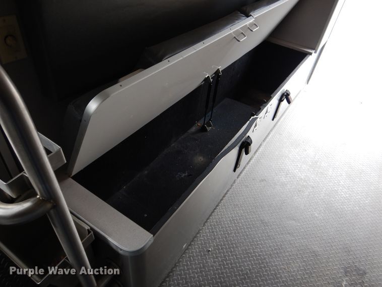 image for item EK9086 2002 Ford Econoline E450 ambulance