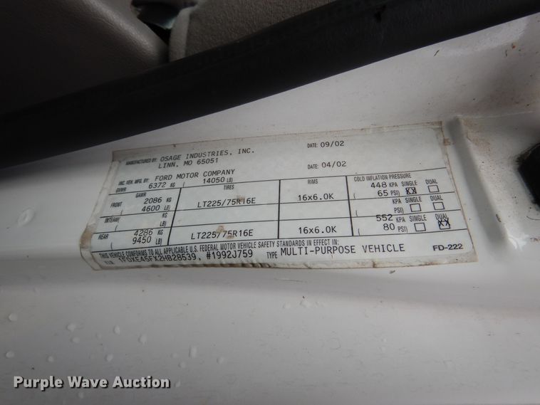 image for item EK9086 2002 Ford Econoline E450 ambulance