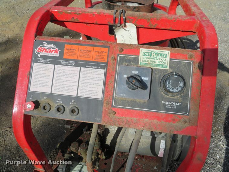 image for item EV9743 Shark STP-3520A pressure washer