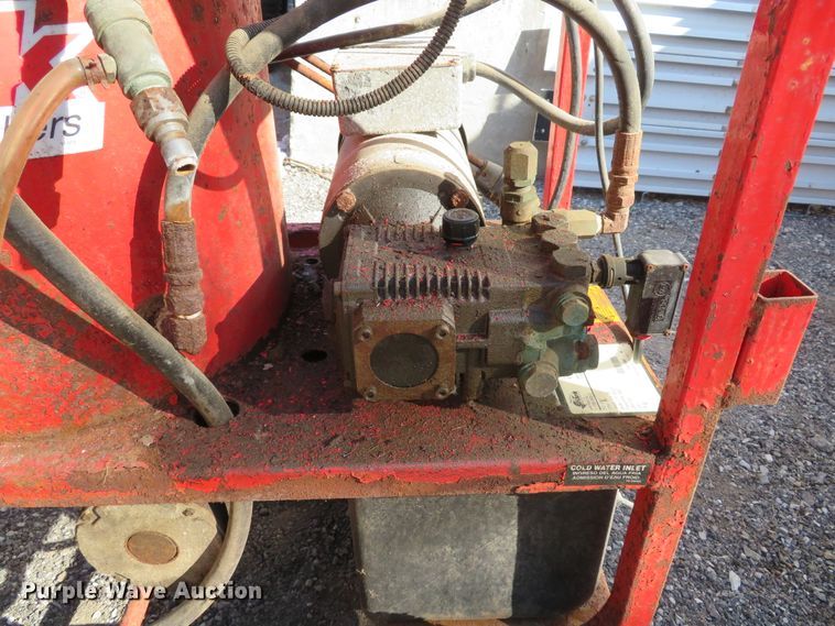 image for item EV9743 Shark STP-3520A pressure washer