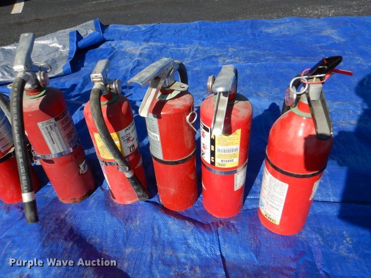 image for item FF9708 (13) fire extinguishers