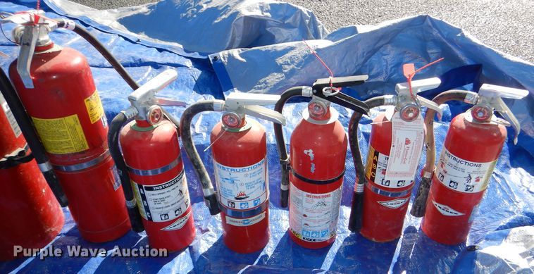 image for item FF9708 (13) fire extinguishers