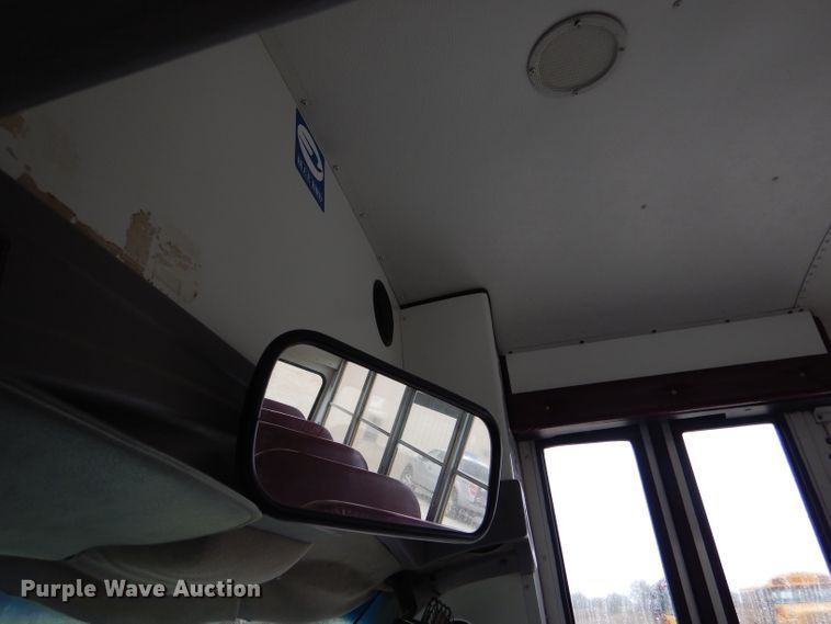 image for item FJ9793 1999 Chevrolet Express 3500 Blue Bird school bus