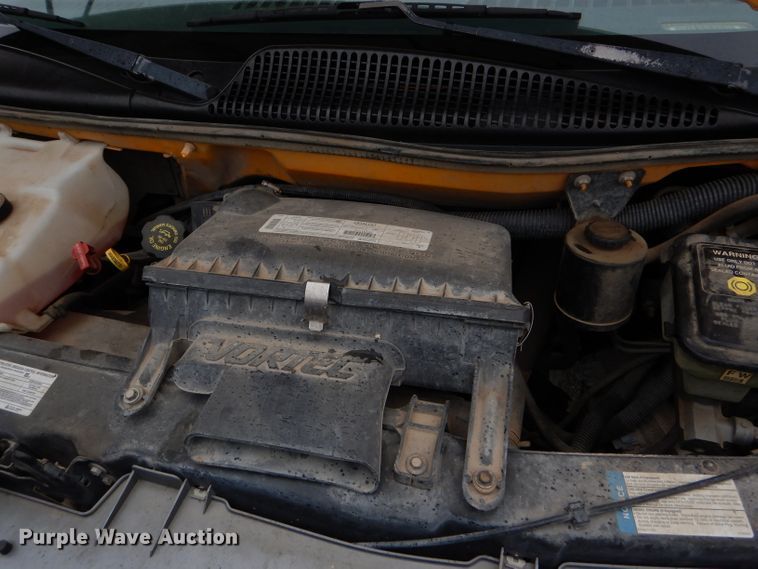 image for item FJ9793 1999 Chevrolet Express 3500 Blue Bird school bus