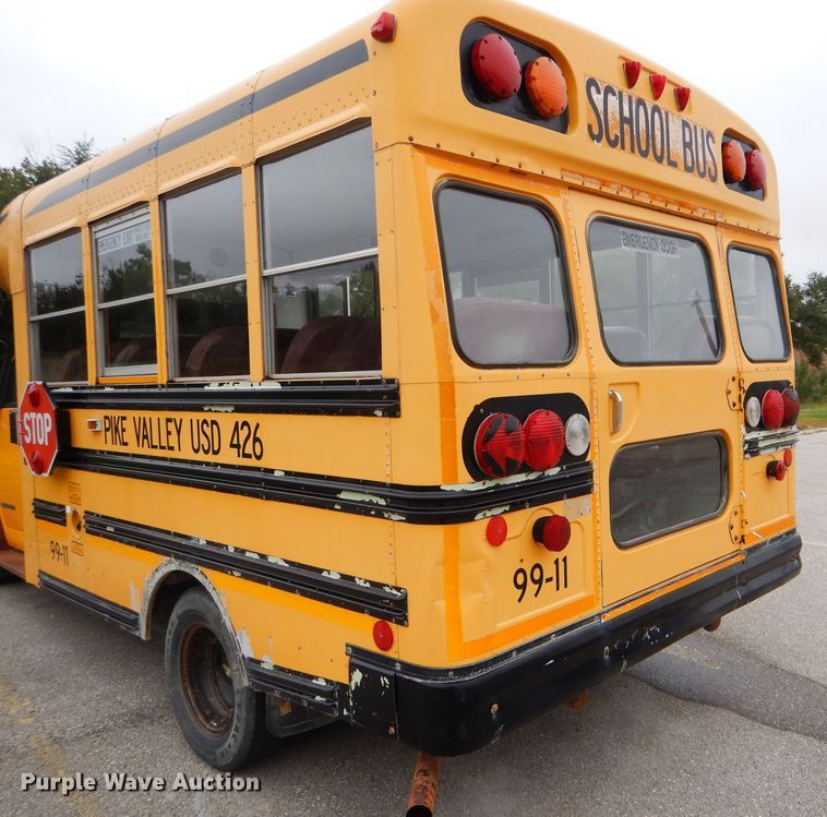 image for item FJ9793 1999 Chevrolet Express 3500 Blue Bird school bus
