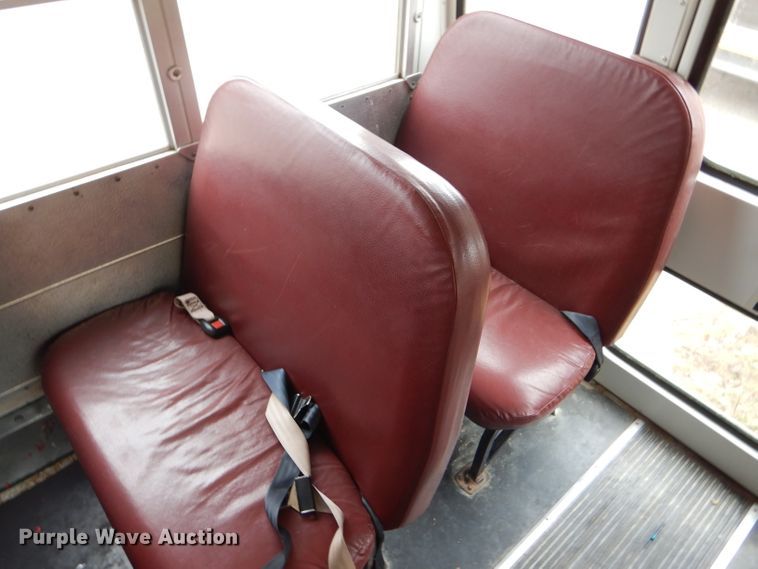 image for item FJ9794 2000 Chevrolet Express 3500 Blue Bird school bus