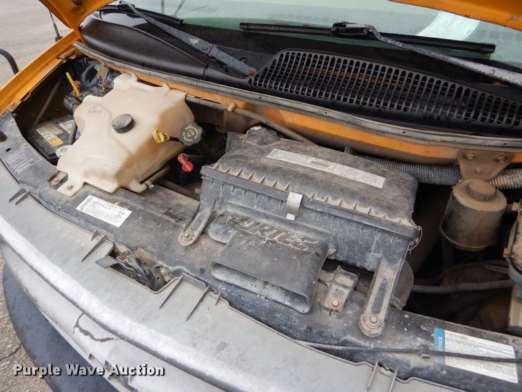 image for item FJ9794 2000 Chevrolet Express 3500 Blue Bird school bus