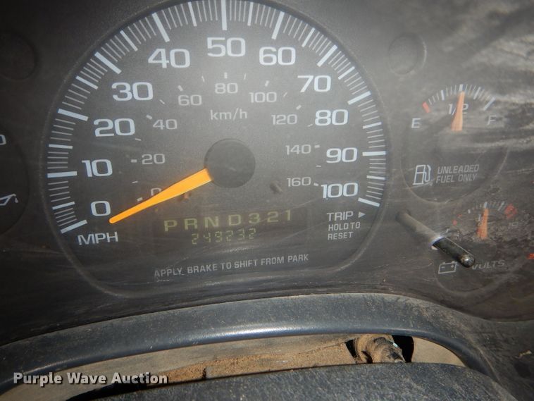 image for item FJ9794 2000 Chevrolet Express 3500 Blue Bird school bus