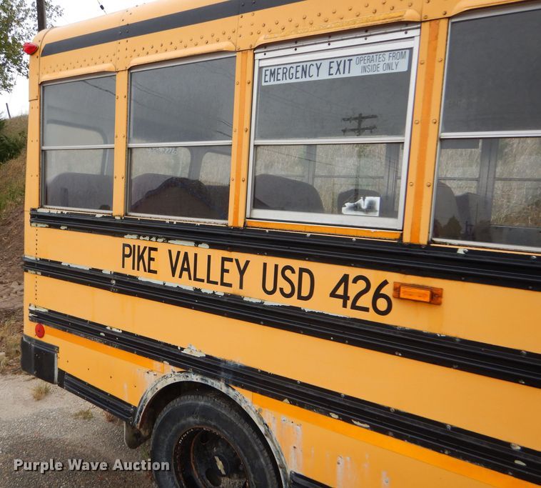 image for item FJ9794 2000 Chevrolet Express 3500 Blue Bird school bus