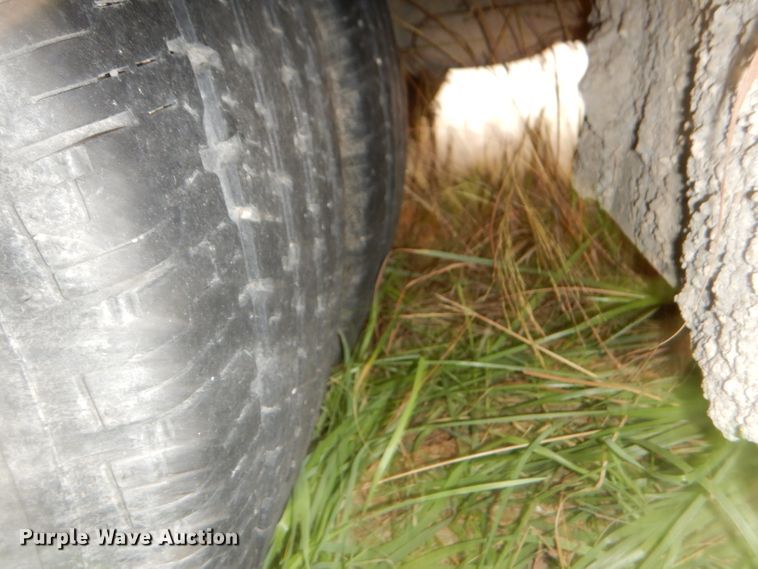 image for item FJ9794 2000 Chevrolet Express 3500 Blue Bird school bus