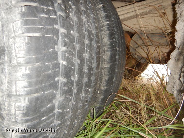 image for item FJ9794 2000 Chevrolet Express 3500 Blue Bird school bus