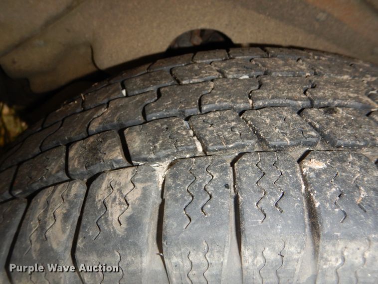 image for item FJ9794 2000 Chevrolet Express 3500 Blue Bird school bus