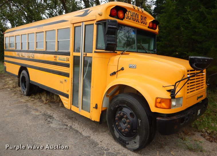 image for item FJ9795 2003 International 3800 school bus