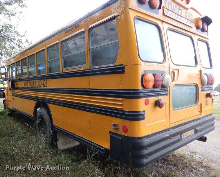image for item FJ9795 2003 International 3800 school bus