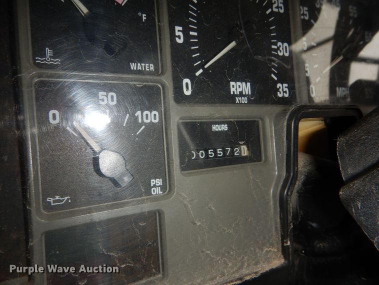 image for item FJ9795 2003 International 3800 school bus