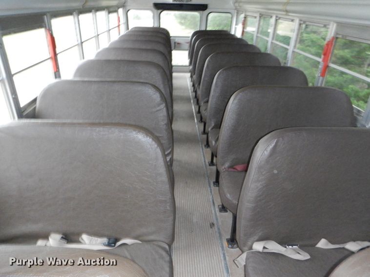 image for item FJ9795 2003 International 3800 school bus